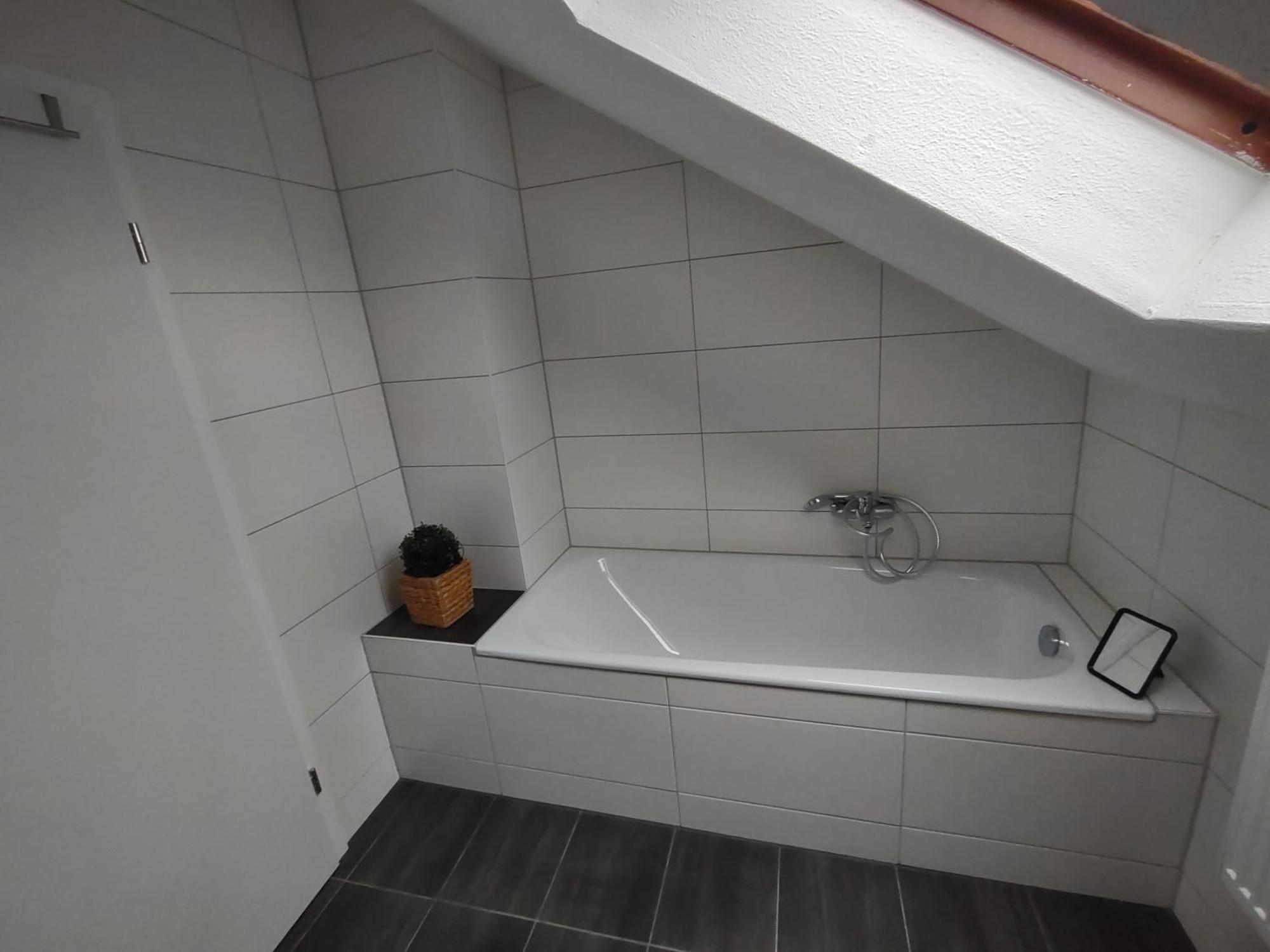 Monteurzimmer In Mit Kueche Und Bad * Vellmar
